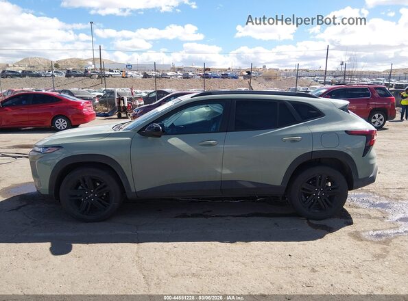 KL77LKEP1SC058740 2025 CHEVROLET TRAX Green Widok wnętrza 360 stopni