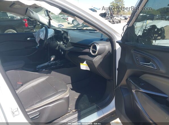 KL77LKEP3SC187773 2025 CHEVROLET TRAX White Widok wnętrza z przodu