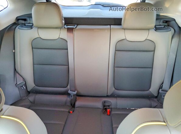 KL77LKEPXTC014284 2026 CHEVROLET TRAX Зеленый Вид задних сидений