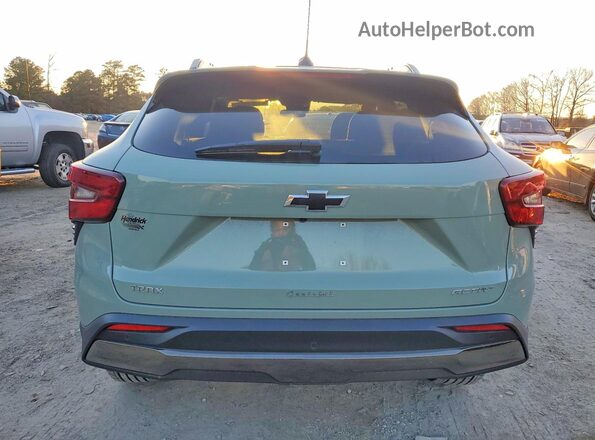 KL77LKEPXTC014284 2026 CHEVROLET TRAX Зеленый Вид сзади