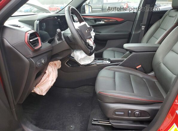 KL79MTSL1TB022681 2026 CHEVROLET TRAILBLAZER Red Front interior view