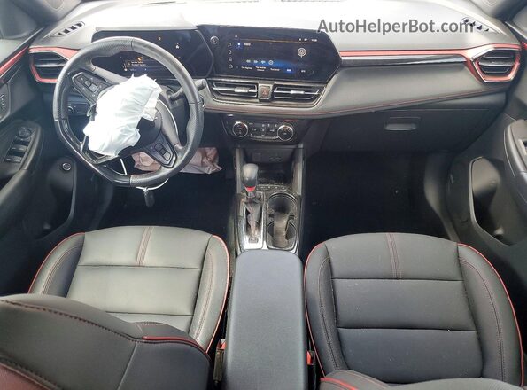 KL79MTSL4SB067094 2025 CHEVROLET TRAILBLAZER Red Առջևի վահանակի տեսք