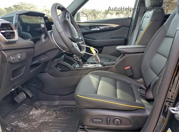 KL79MVSL7TB024379 2026 CHEVROLET TRAILBLAZER Черный Вид салона спереди