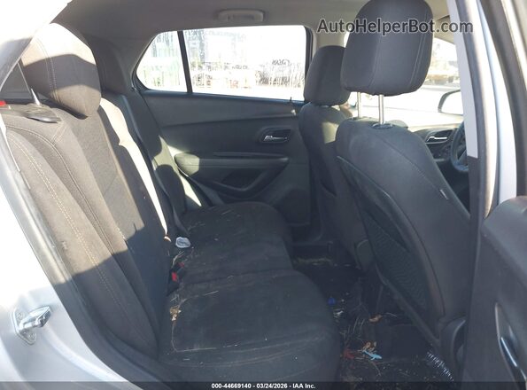 KL7CJKSB2LB030577 2020 CHEVROLET TRAX Silver Вид наклейки з VIN-кодом