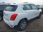 2018 Chevrolet Trax Ls Белый vin: KL7CJKSB6JB721639