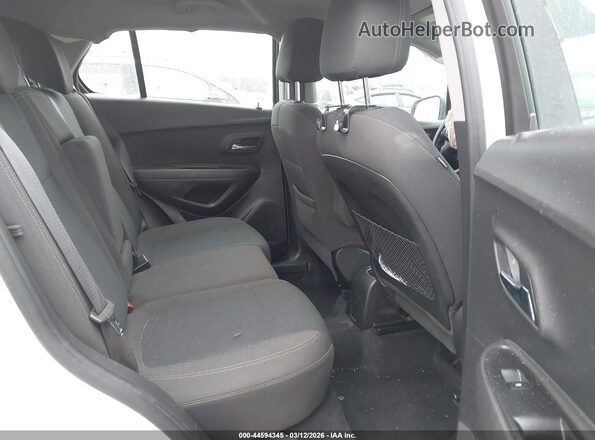 KL7CJKSB9JB574135 2018 CHEVROLET TRAX Белый Вид наклейки с VIN-кодом