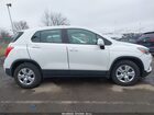 2018 Chevrolet Trax Ls Белый vin: KL7CJKSB9JB574135