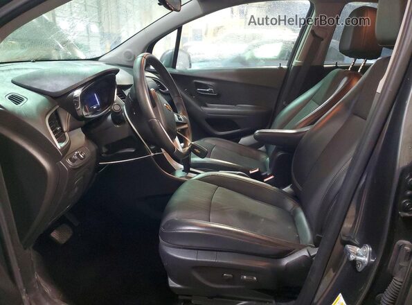 KL7CJLSB2JB617686 2018 CHEVROLET TRAX Gray Widok wnętrza z przodu