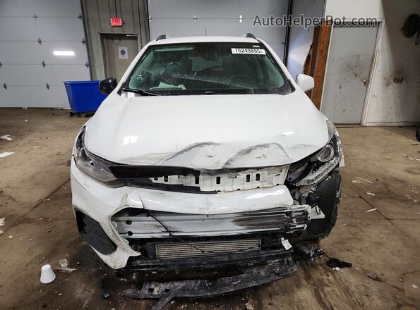 KL7CJLSB3JB634903 2018 CHEVROLET TRAX White Widok z przodu