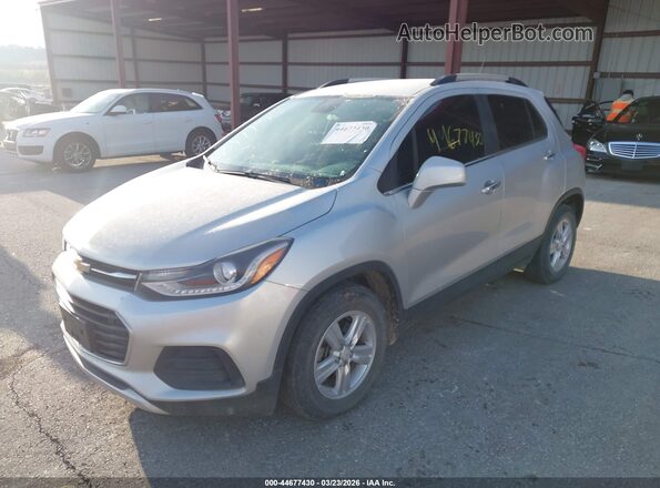 KL7CJLSB7KB811860 2019 CHEVROLET TRAX Серебряный Передняя левая четверть