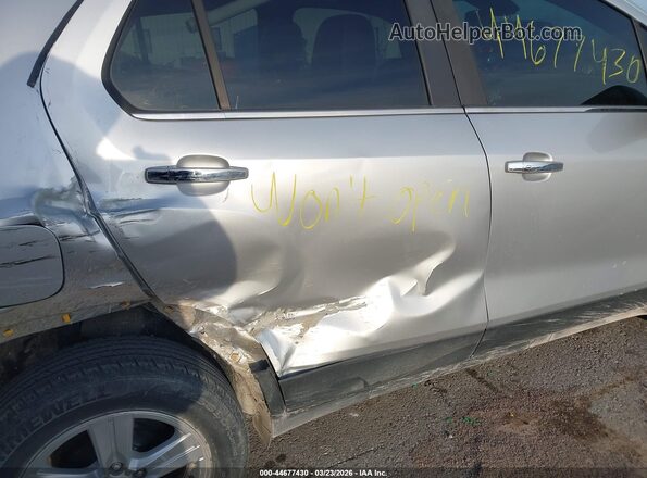 KL7CJLSB7KB811860 2019 CHEVROLET TRAX Серебряный Вид наклейки с VIN-кодом
