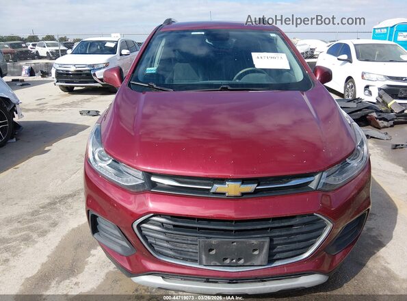 KL7CJLSM2NB568853 2022 CHEVROLET TRAX Бордовый Вид задней части салона