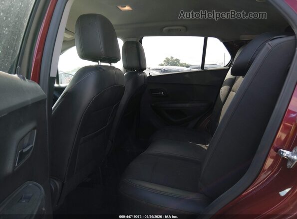 KL7CJLSM2NB568853 2022 CHEVROLET TRAX Бордовый Вид наклейки с VIN-кодом