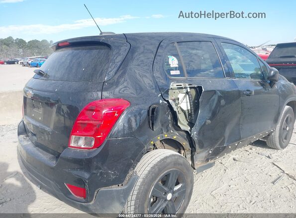 KL7CJNSM3MB375914 2021 CHEVROLET TRAX Black Front view
