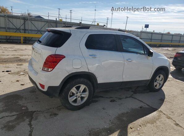 KL7CJPSB1JB569685 2018 CHEVROLET TRAX Белый Задняя правая четверть