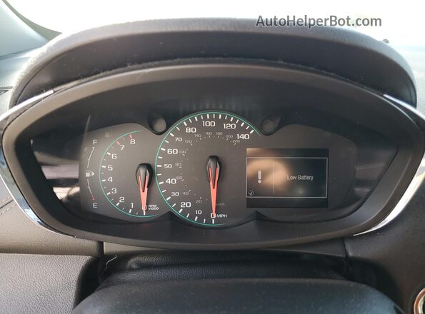 KL7CJPSB1JB569685 2018 CHEVROLET TRAX Белый Вид щитка приборов