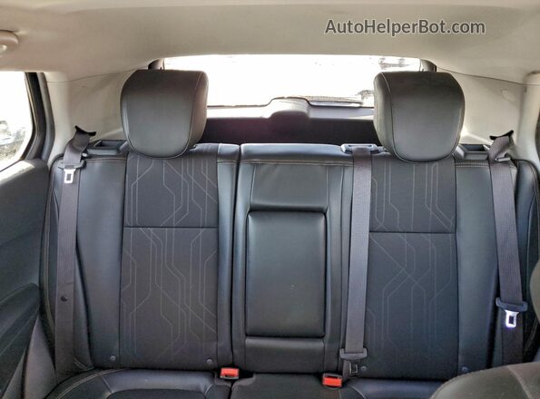 KL7CJPSB2KB743118 2019 CHEVROLET TRAX Серебряный Вид задних сидений