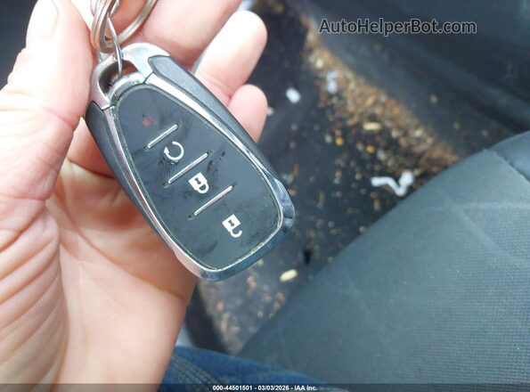 KL7CJPSB3KB828789 2019 CHEVROLET TRAX Белый Вид панели приборов