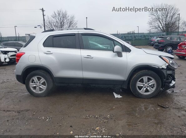 KL7CJPSB9KB931778 2019 CHEVROLET TRAX Silver Widok zestawu wskaźników