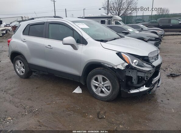 KL7CJPSB9KB931778 2019 CHEVROLET TRAX Silver Przód prawy