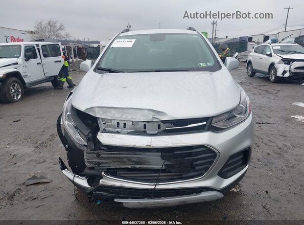 KL7CJPSB9KB931778 2019 CHEVROLET TRAX Silver Widok deski rozdzielczej