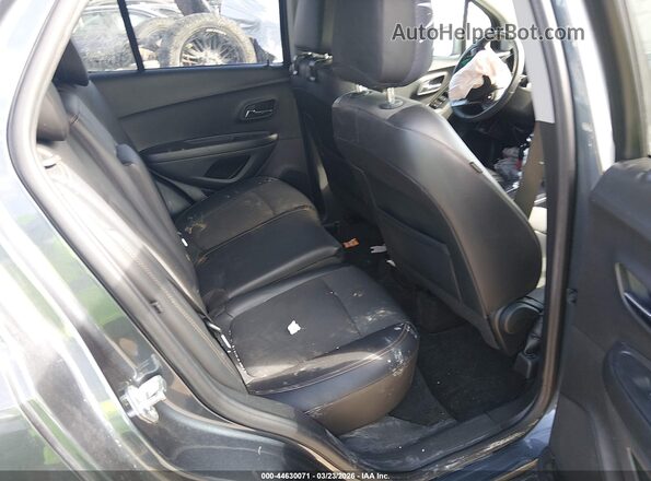 KL7CJPSM1NB561383 2022 CHEVROLET TRAX Gray Vista de la etiqueta del VIN