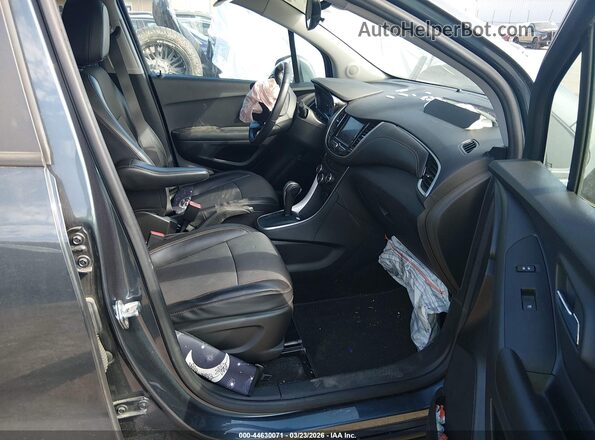 KL7CJPSM1NB561383 2022 CHEVROLET TRAX Gray Vista interior delantera