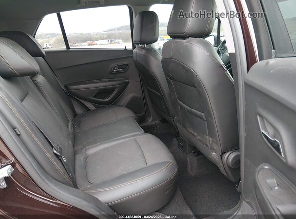 KL7CJPSM9NB530463 2022 CHEVROLET TRAX Фиолетовый Вид наклейки с VIN-кодом