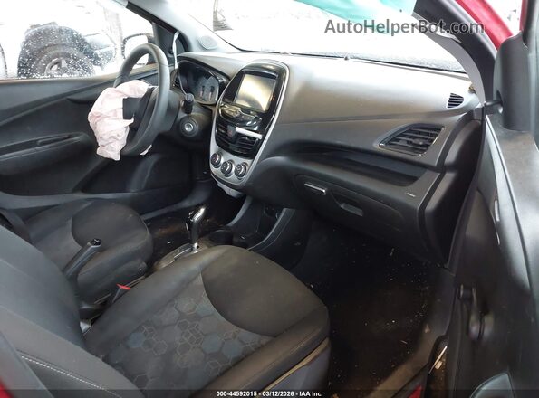 KL8CB6SA4JC472453 2018 CHEVROLET SPARK Red Вид салону спереду