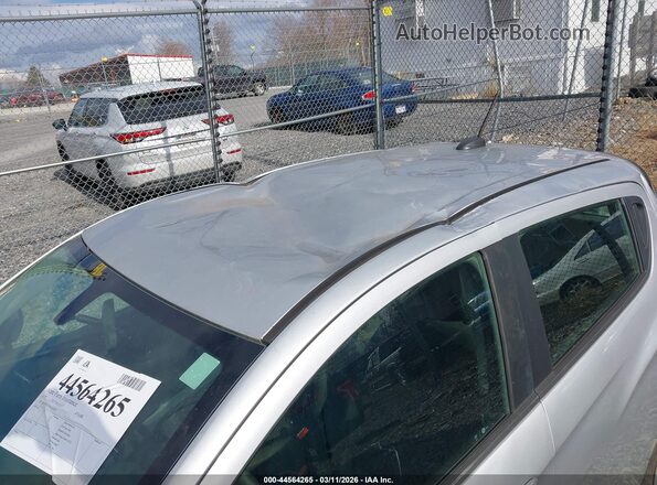 KL8CB6SA5KC736829 2019 CHEVROLET SPARK Серебряный Вид спереди