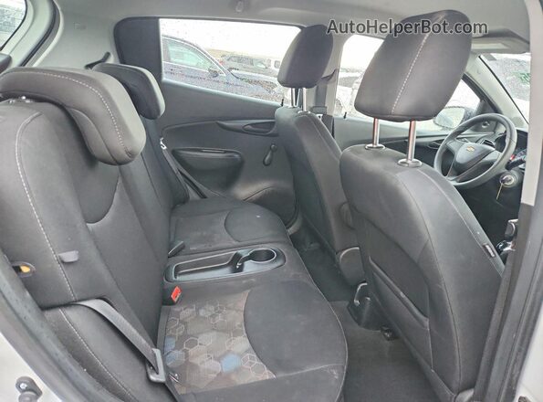 KL8CB6SA9GC643996 2016 CHEVROLET SPARK Белый Вид задних сидений