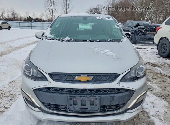 KL8CC6SA2KC757747 2019 CHEVROLET SPARK Серебряный Вид спереди