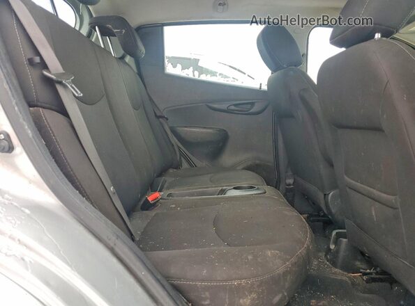 KL8CC6SA2KC757747 2019 CHEVROLET SPARK Серебряный Вид задних сидений