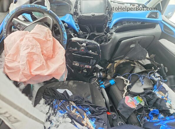 KL8CD6SA0JC447589 2018 CHEVROLET SPARK Blue Vista del salpicadero