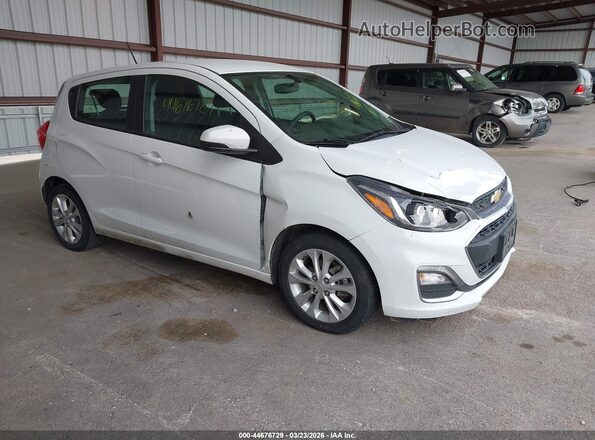 KL8CD6SA2KC709209 2019 CHEVROLET SPARK Белый Передняя правая четверть