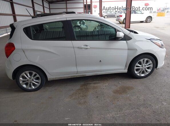 KL8CD6SA2KC709209 2019 CHEVROLET SPARK Белый Вид задней части салона