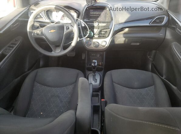 KL8CD6SA7MC717258 2021 CHEVROLET SPARK Red Widok deski rozdzielczej