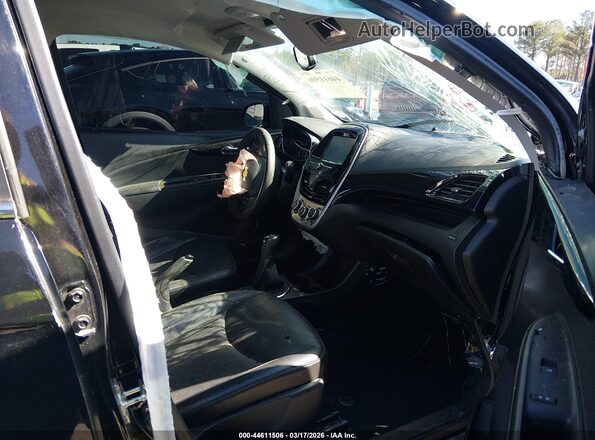 KL8CE6SA0HC826468 2017 CHEVROLET SPARK Черный Вид салона спереди