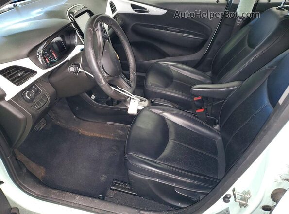 KL8CF6SA5HC744927 2017 CHEVROLET SPARK Green Widok wnętrza z przodu