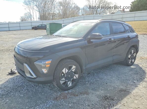 KM8HCCABXRU098967 2024 HYUNDAI KONA Черный Передняя левая четверть