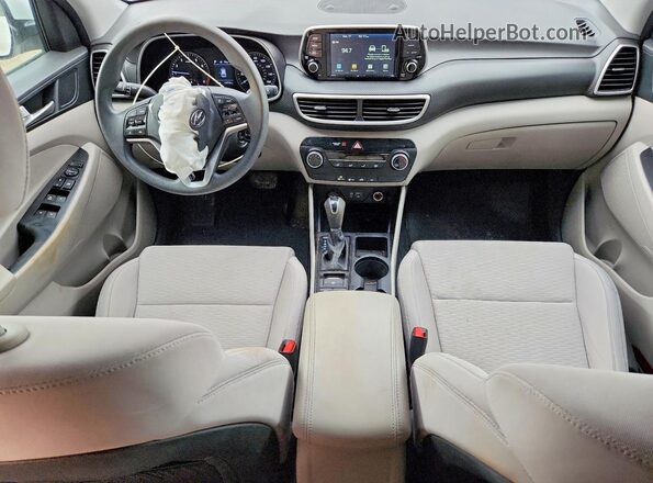 KM8J2CA44KU017652 2019 HYUNDAI TUCSON Белый Вид панели приборов