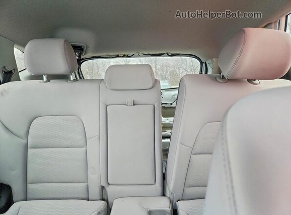 KM8J3CA46KU073069 2019 HYUNDAI TUCSON White Vista de los asientos traseros