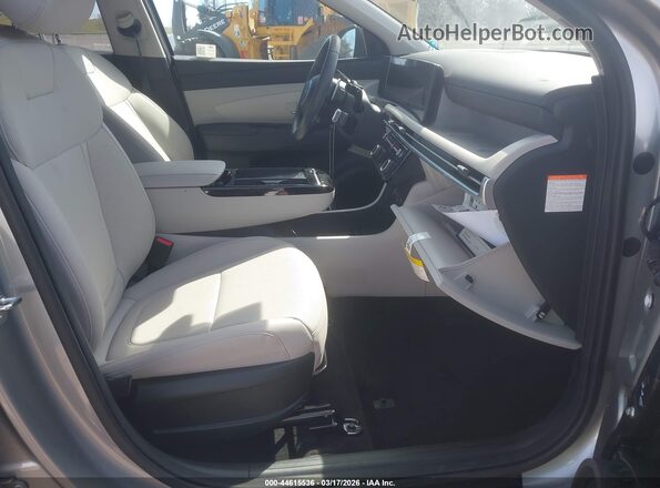 KM8JCDD15SU247883 2025 HYUNDAI TUCSON HYBRID Серебряный Вид салона спереди
