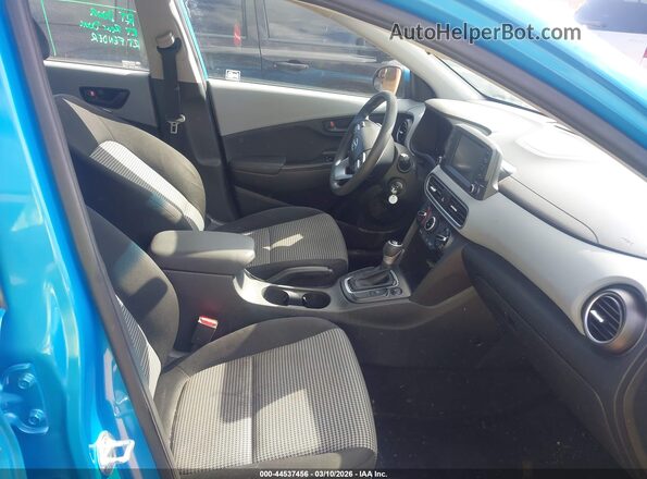KM8K1CAA1LU569656 2020 HYUNDAI KONA Синий Вид салона спереди