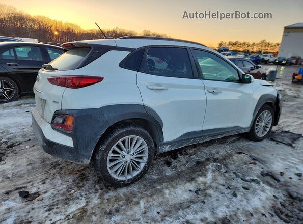 KM8K2CAA7JU074808 2018 HYUNDAI KONA Белый Задняя правая четверть