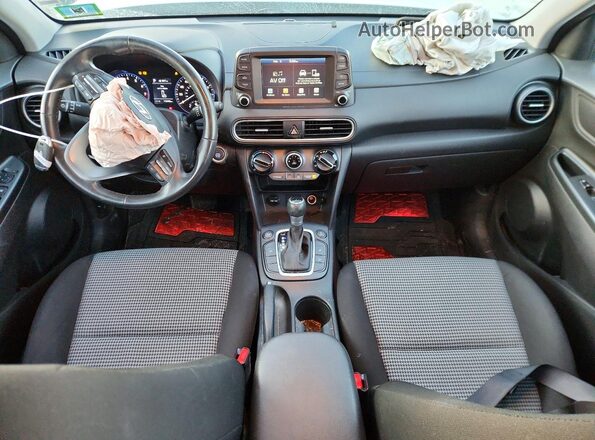 KM8K2CAA7JU074808 2018 HYUNDAI KONA Белый Вид панели приборов