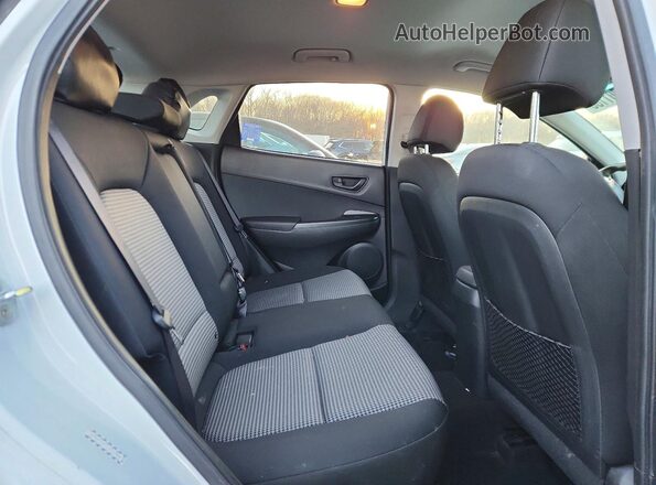 KM8K2CAA7JU074808 2018 HYUNDAI KONA Белый Вид задней части салона