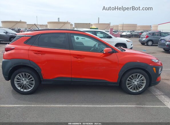 KM8K2CAA8LU506681 2020 HYUNDAI KONA Оранжевый Вид спереди
