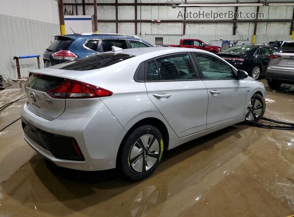 KMHC65LC1KU158420 2019 HYUNDAI IONIQ Серебряный Задняя правая четверть