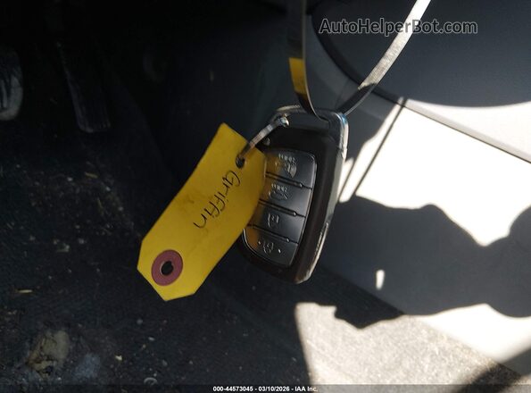 KMHC65LC2KU174870 2019 HYUNDAI IONIQ HYBRID Черный Вид панели приборов